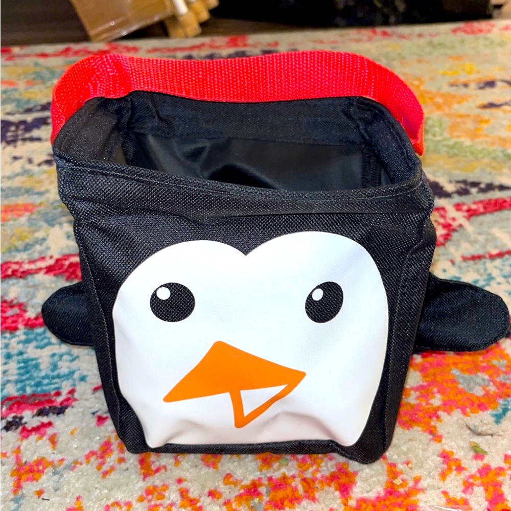 Thirty one small penguin caddy! Perfect for small Christmas gifts!